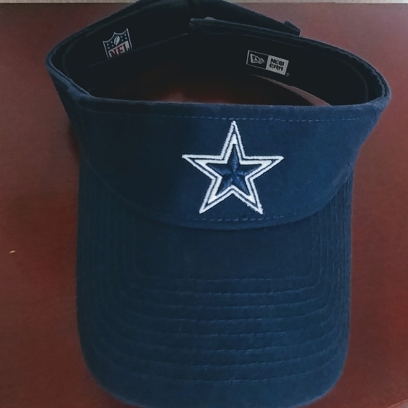 SOLD! NFL DALLAS COWBOYS VISOR - Picture 2 of 5
